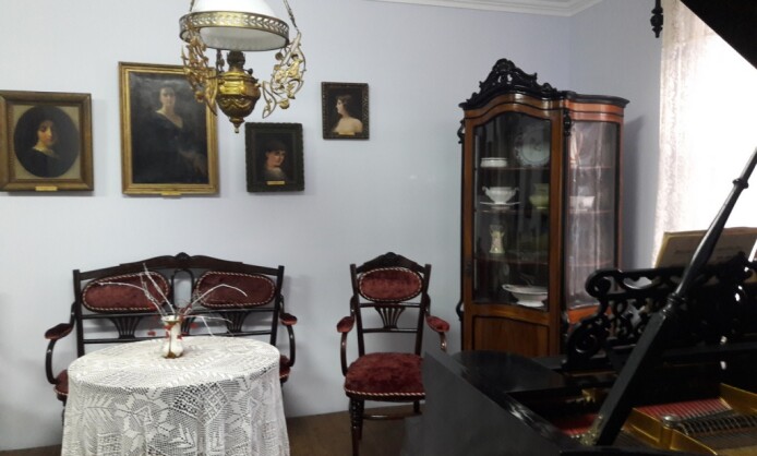 Музей-усадьба художника-академиста В.И. Смирнова с мемориалом К.Л. Хетагурова  Музей-усадьба художника-академиста В.И. Смирнова с мемориалом К.Л. Хетагурова