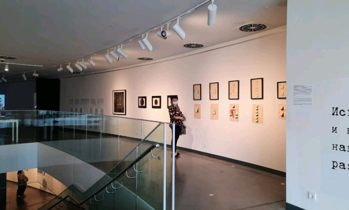 Арт-галерея Ельцин Центра  Арт-галерея Ельцин Центра