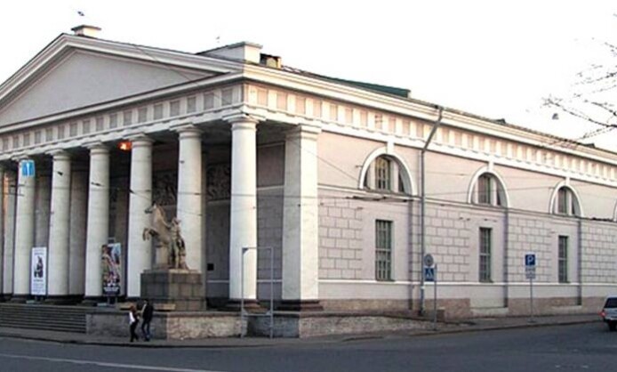 Центральный выставочный зал «Манеж» Центральный выставочный зал «Манеж»