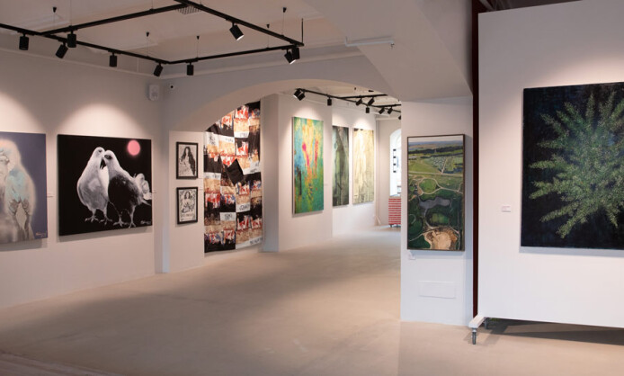 Галерея ГУМ-Red-Line