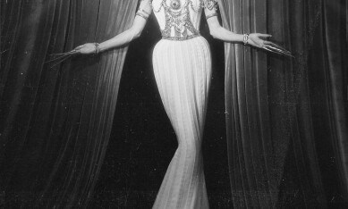 ДАМИР ЖУКЕНОВ Вне времени ДАМИР ЖУКЕНОВ Вне времени