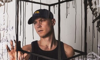 ДАНИЛ ГОЛОВКИН Мода как спектакль ДАНИЛ ГОЛОВКИН Мода как спектакль