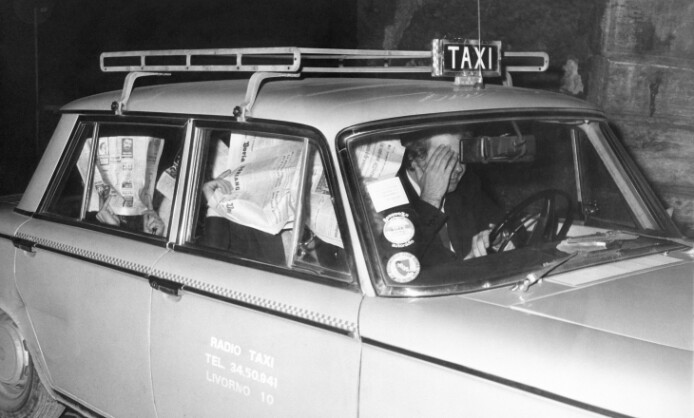 Рино Бариллари Король папарацци  Рино Бариллари Король папарацци