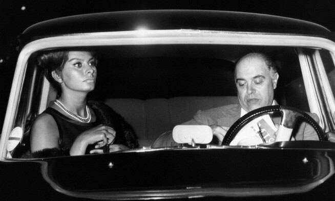 Рино Бариллари Король папарацци  Рино Бариллари Король папарацци