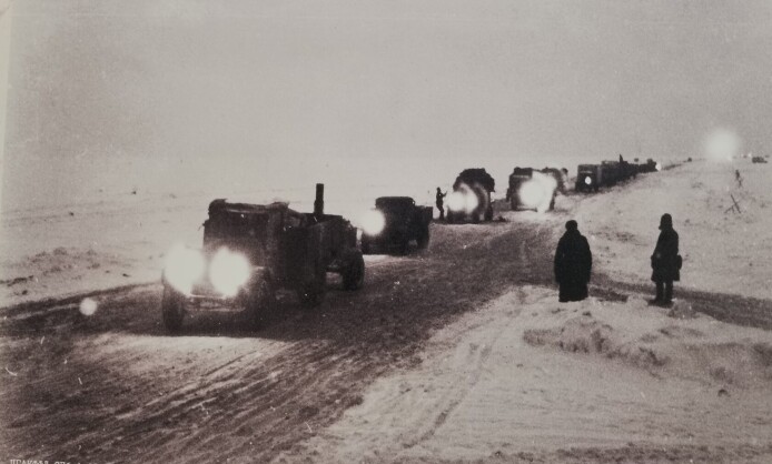 «Помните! Через века, через года, – помните!»  «Помните! Через века, через года, – помните!»