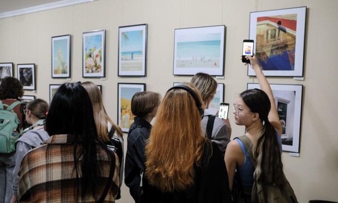 Выставка "Перекрестки жизни"  Выставка "Перекрестки жизни"