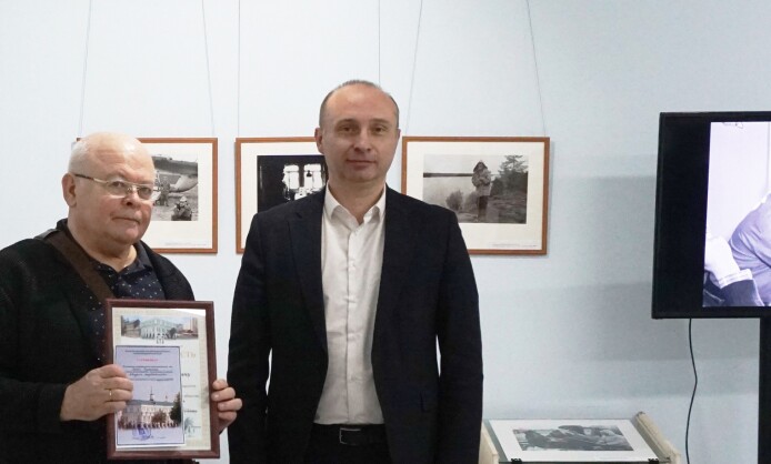 Персональная выставка Сергея Чупахина «Квадрат неизвестности» Персональная выставка Сергея Чупахина «Квадрат неизвестности»