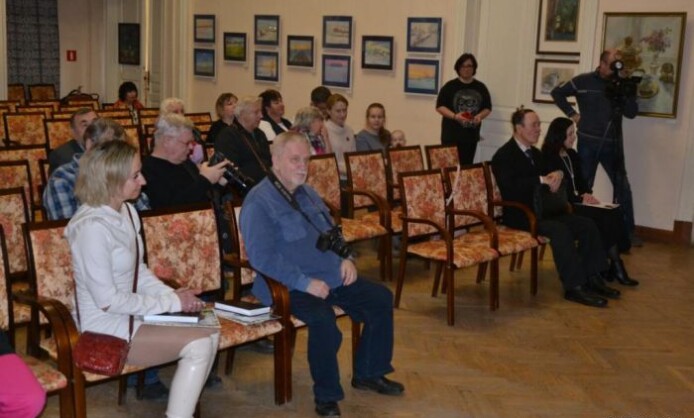 Выставка фотохудожника Сорокина А. А. «Весна в душе – весна в природе» Выставка фотохудожника Сорокина А. А. «Весна в душе – весна в природе»