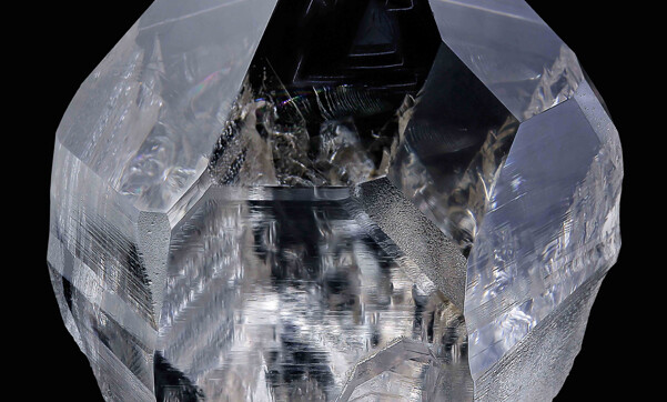 Владислав Дятлов "Минерал. Два взгляда" Владислав Дятлов "Минерал. Два взгляда"