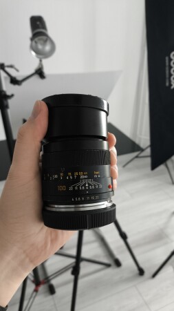 Объектив Leica 100mm f4 Macro -Elmar R