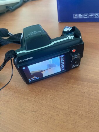 Камера Olympus SP-800UZ