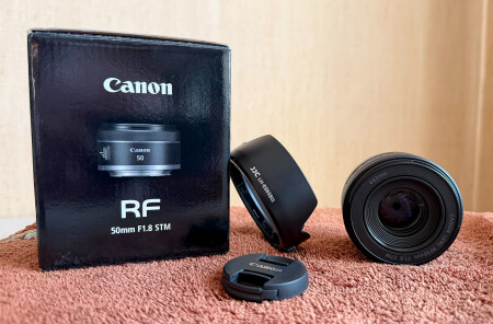 Canon RF 50mm f/1.8 STM