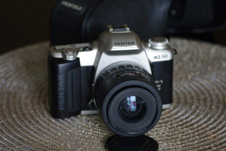 Pentax MZ-50