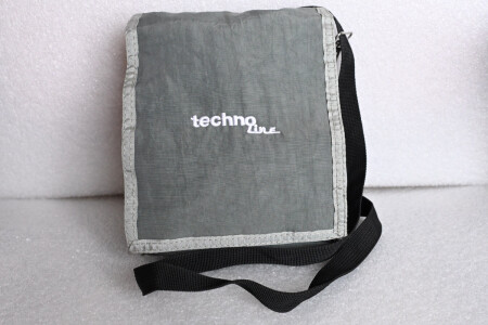 зарядка на аккумуляторы вспышки Techno Line BC-1000