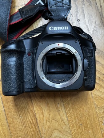 Canon EOS 5D первый выпуск в отличном состоянии