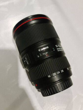 Canon EF 16-35mm f/4L IS USM