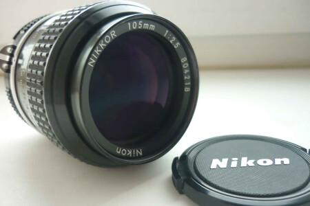 Nikon Nikkor 105/2.5 Ai