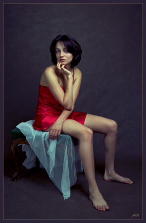 Ledy in Red