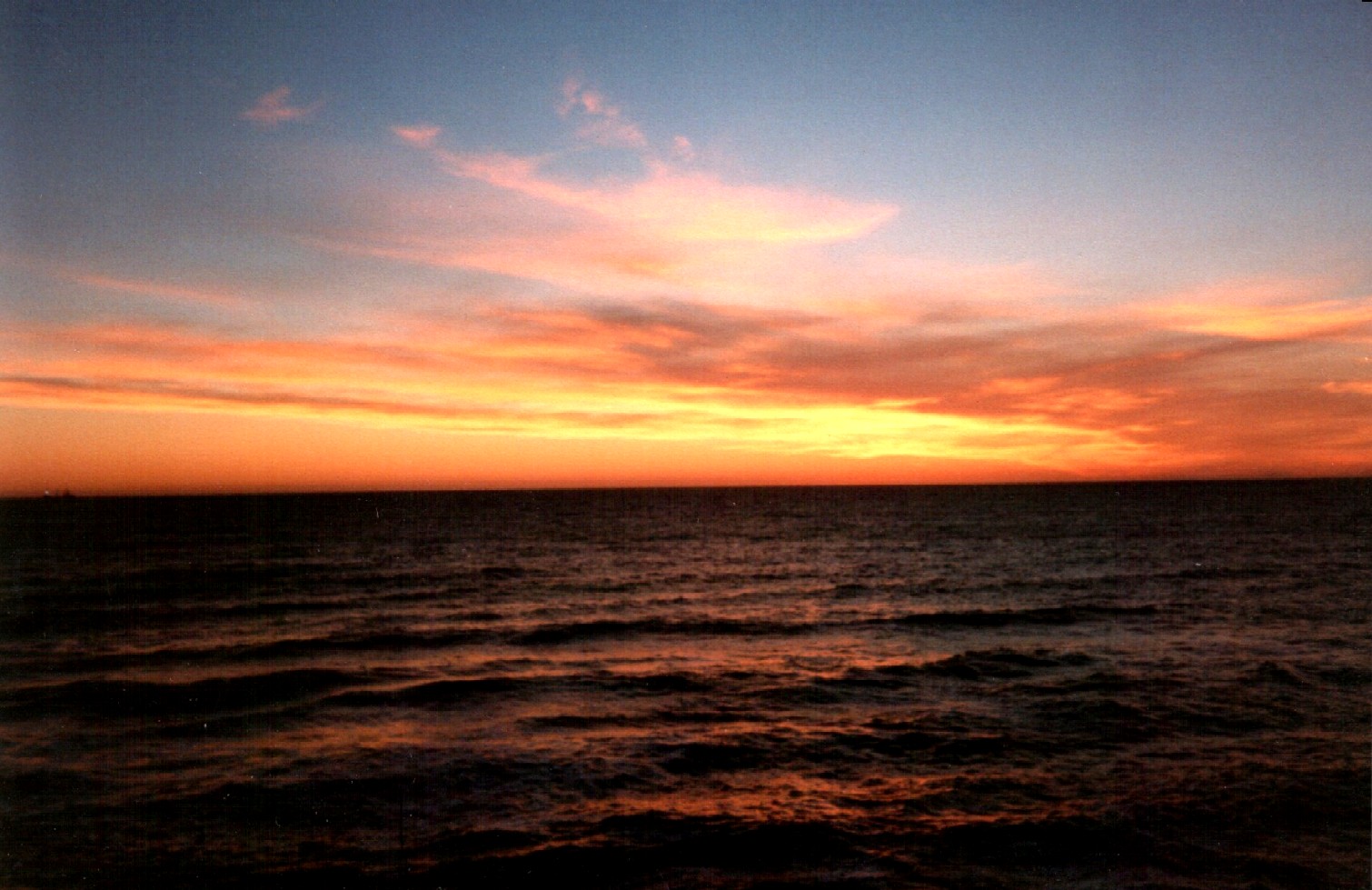 Закат на море