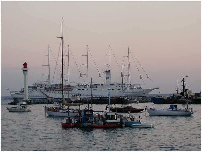 Les bateaux sur la mer