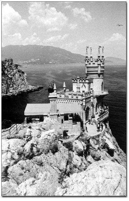 Крымские зарисовки. Ласточкино гнездо.