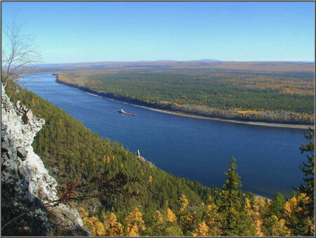 Долина реки Лена.