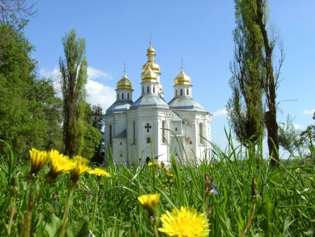 Екатерининская церковь на въезде в Чернигов