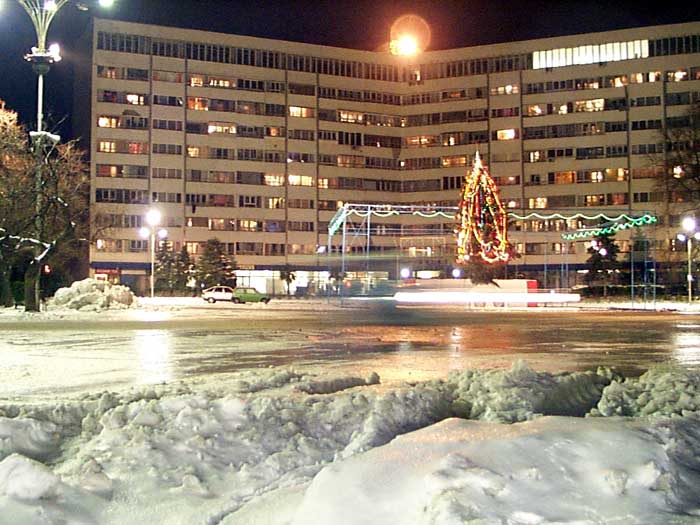 Южный город зимней ночью...