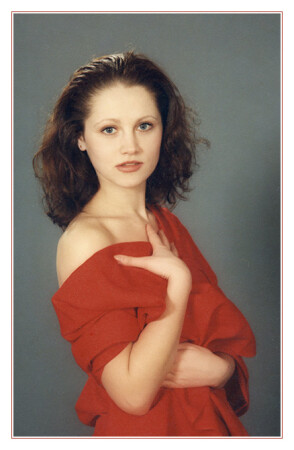 Lady in red II