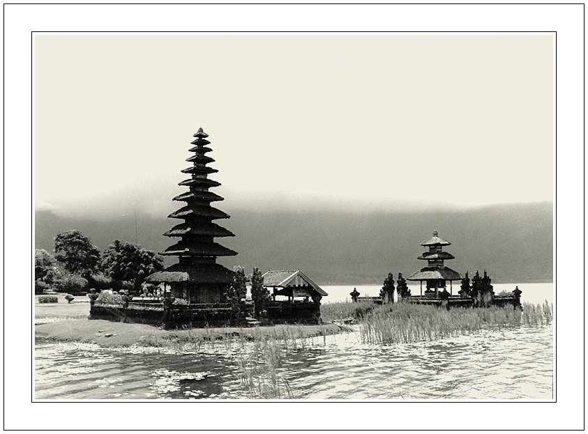 Lake Bratan. Bali.