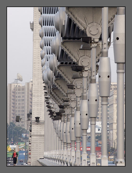 Это Крымский мост.