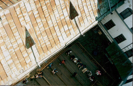 вид из окна башни современной принцессы