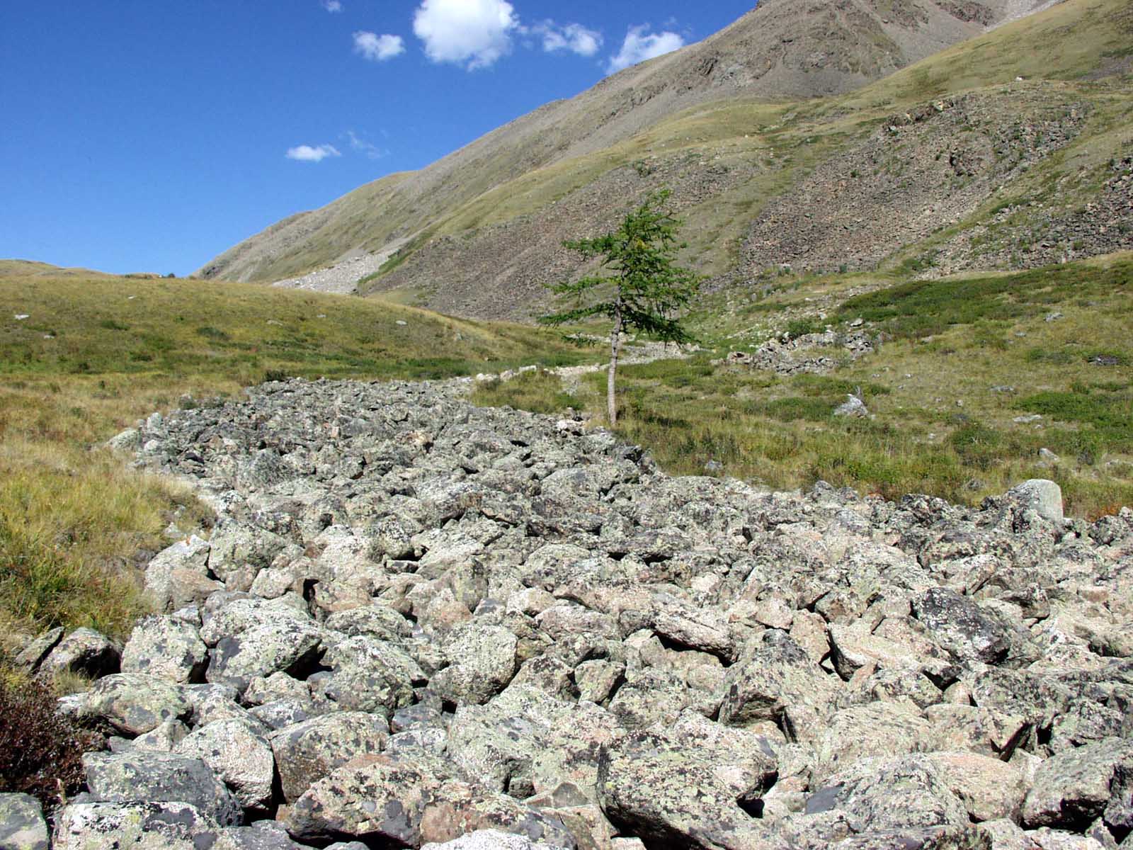 Каменная река