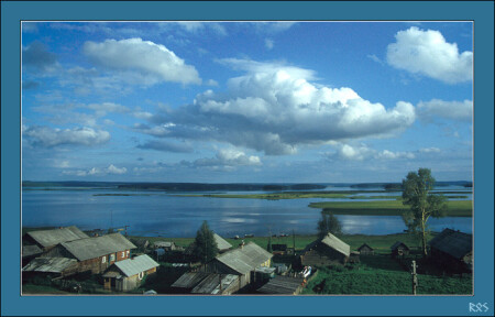 Кенозеро. Деревенька у воды