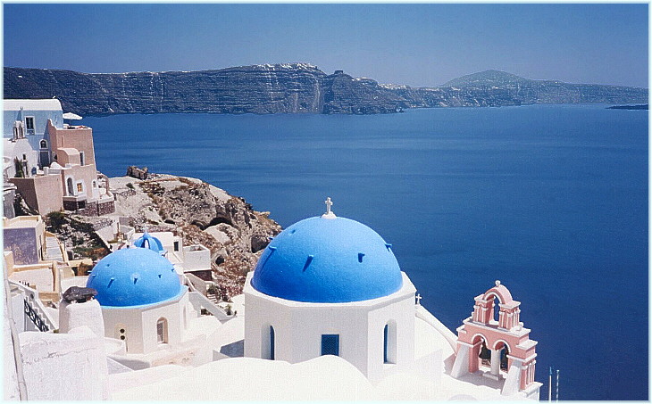 Иа - С высоты своего величия / From the Peak of Oia's Eminence