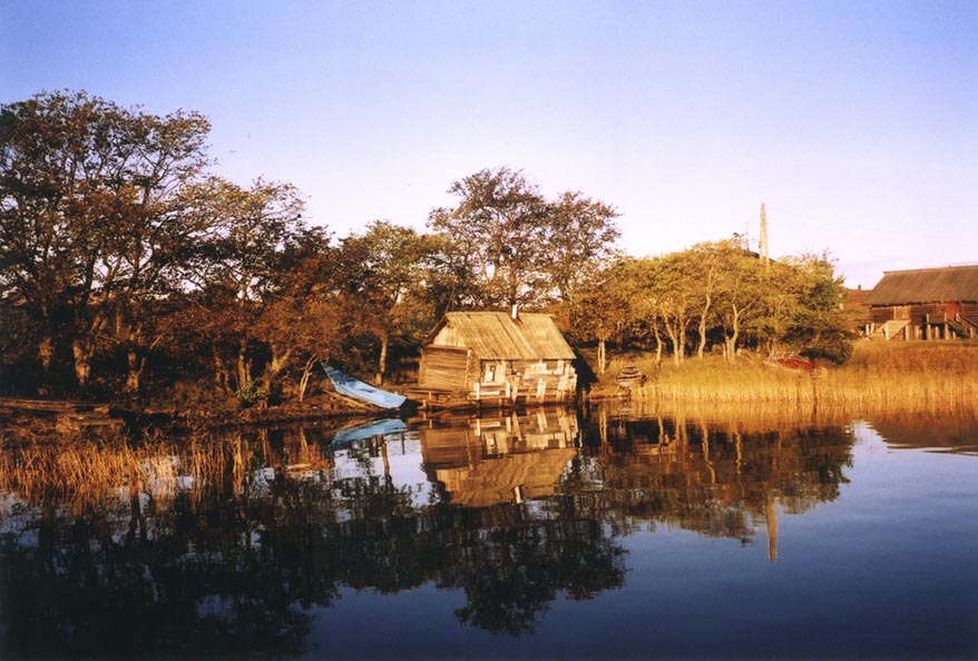 Утро, солнце, морозец, берег