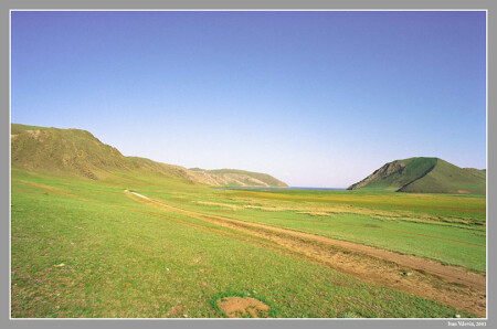 Байкал. Дорога в степи