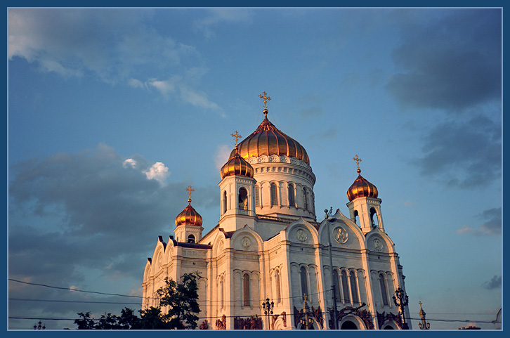 в лучах заката...