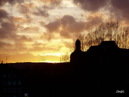 ЗАКАТ СОЛНЦА ОСЕНЬЮ