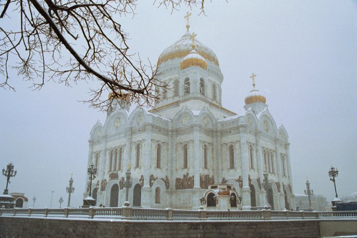 Храм Христа Спасителя. Снегопад