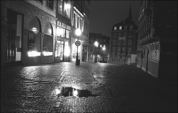 Aachen in der Nacht
