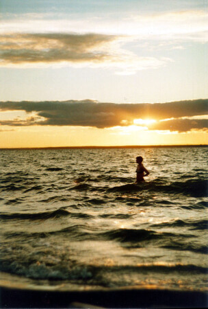 Девушка на закате