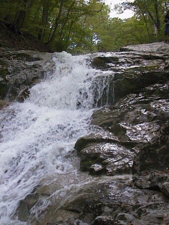 Вода и камень