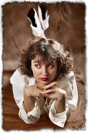 Незатейливый гламурный портрет