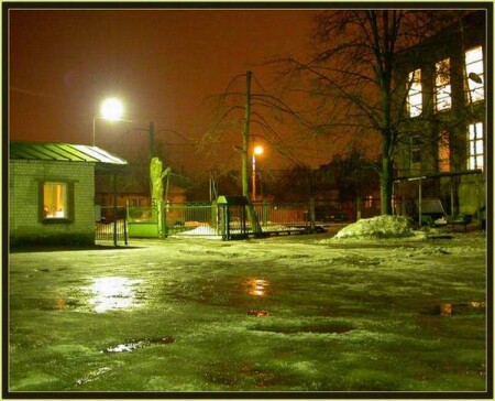 во дворе