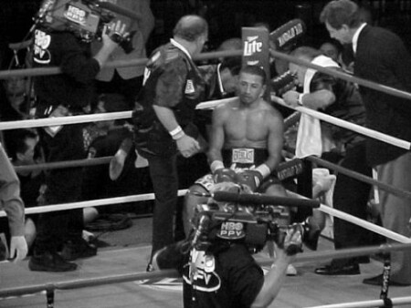 NEVER SURRENDER - FORMER WBC CHAMPION OF THE WORLD PAULY AYALA CHALLENGING ERIC MORALES FOR FEATHERWEIGHT TITLE.