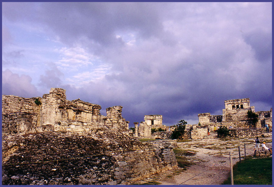 Мрачный Tulum без даты