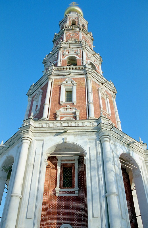 Колокольня