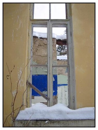 Широко открытое окно..)