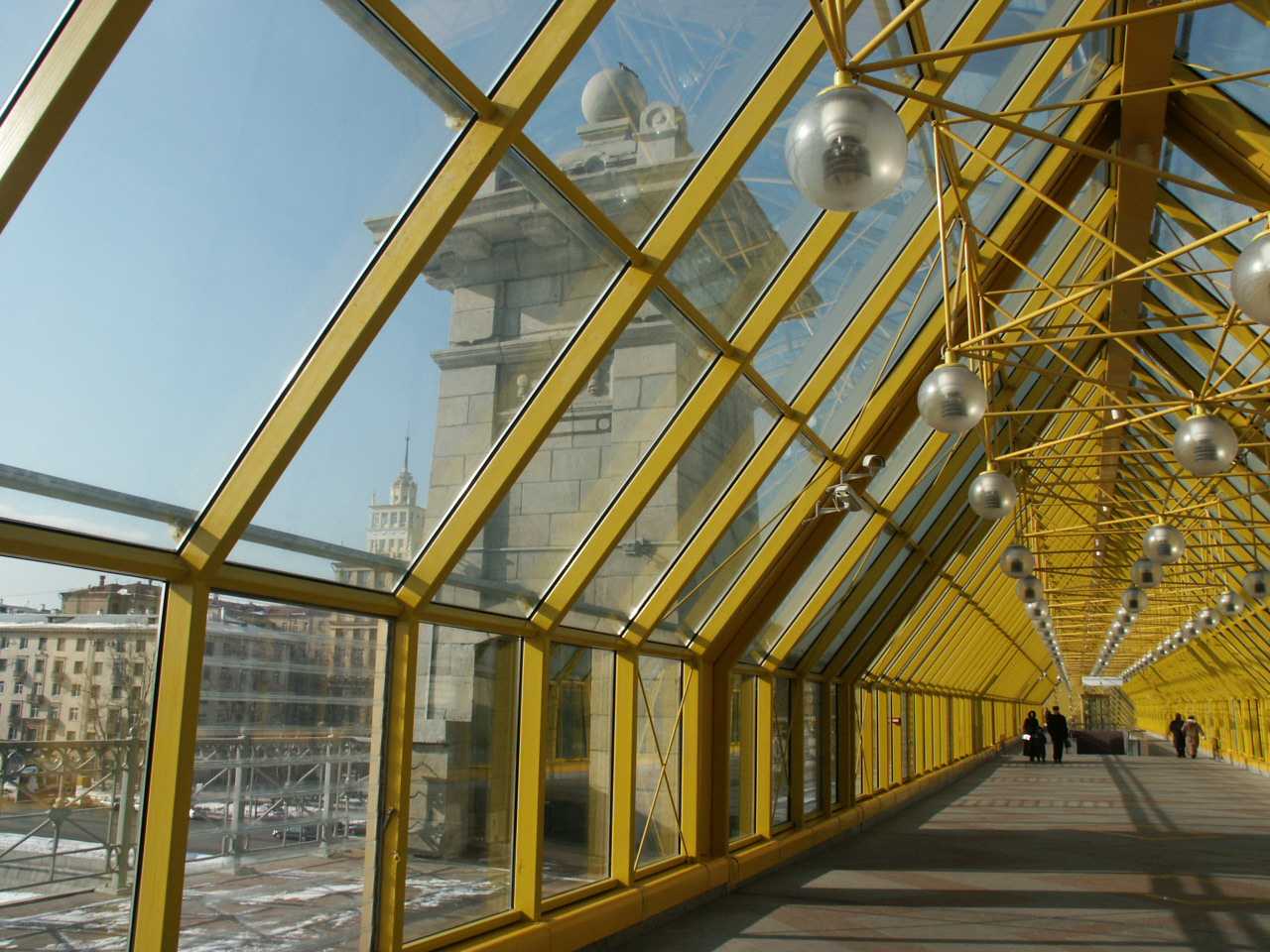 На плечах титанов